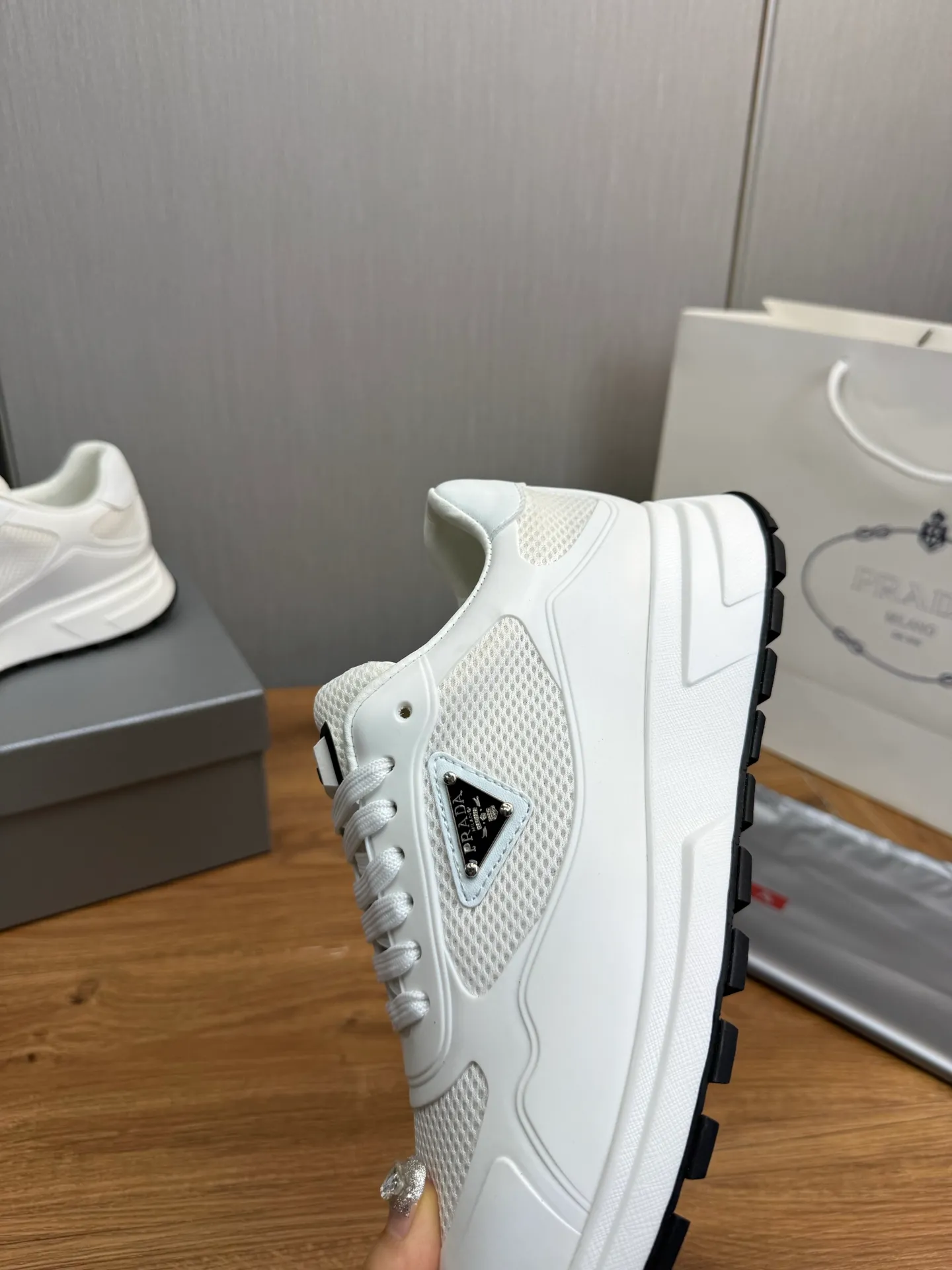 Men's shoes 💰580💰 [PRADA] Autumn and winter hot men's shoes shipped 👏Official website synchronized ⬆️Original fly-woven cowhide fabric + cowhide lining, 1⃣️:1⃣️reproduction, original sole, 38-45 (45. Customized, non-refundable)